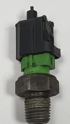 Land Rover Range Rover L322 Oil pressure sensor 3M519278AB