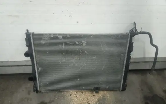 Nissan Qashqai Coolant radiator