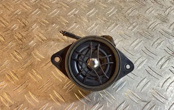 Lexus IS III XE30 Panel speaker 8616033800