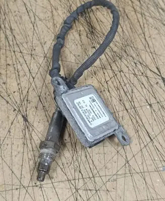 Mercedes-Benz Sprinter W906 Lambda probe sensor A0009050008