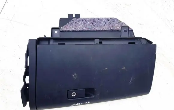 Volvo S60 Glove box 30755902 1286179