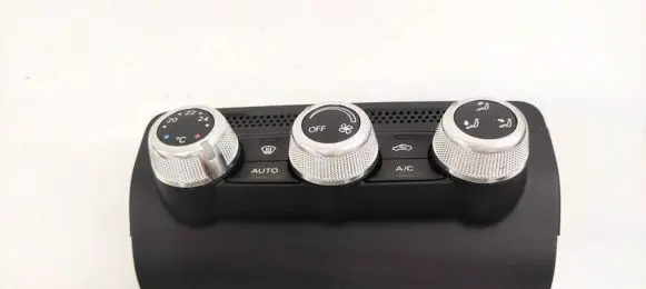 Audi A1 Climate control unit 8x0820043a