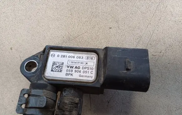 Skoda Octavia Mk2 (1Z) Exhaust gas pressure sensor 059906051C