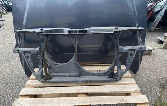 Volkswagen PASSAT B5 Radiator support slam panel 3B0805594