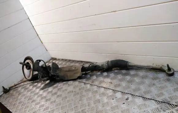 Ford Focus Steering rack 5M513200EE