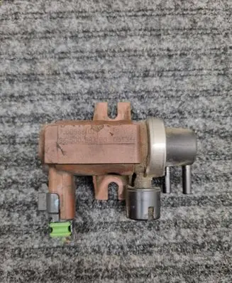 Volvo V50 Turbo solenoid valve 9650098380 05T346 70096602