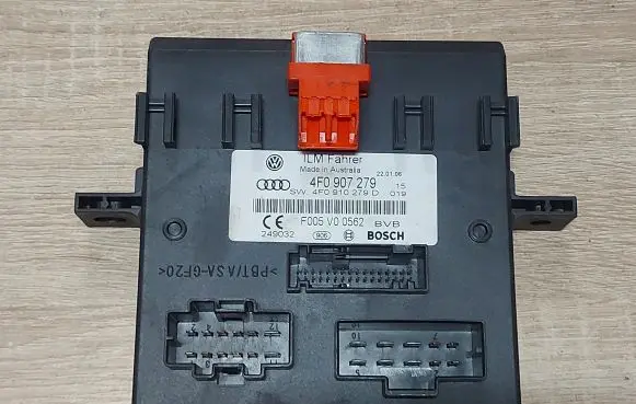 Audi A6 S6 C6 4F Comfort/convenience module 4F0907279 4F0910279D