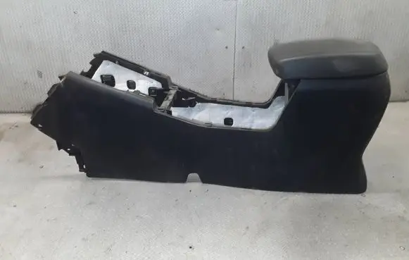 KIA Sportage Armrest 