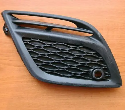 Volvo XC60 Front bumper lower grill 31290662