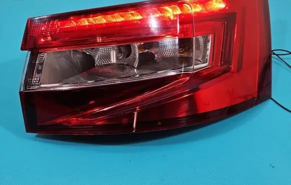Rear/tail lights