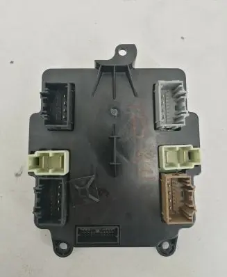 Tesla Model X Door control unit/module 106205610B
