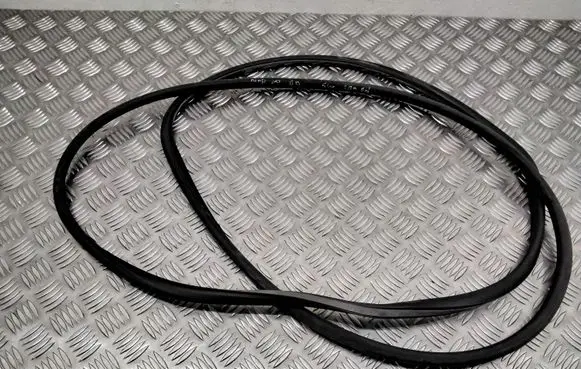 Mercedes-Benz E W212 Rubber seal rear door 