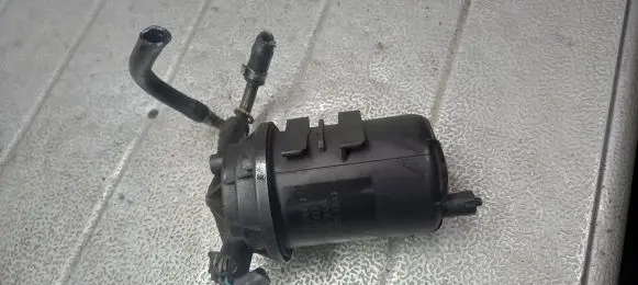 Volvo S40, V40 Fuel filter housing 