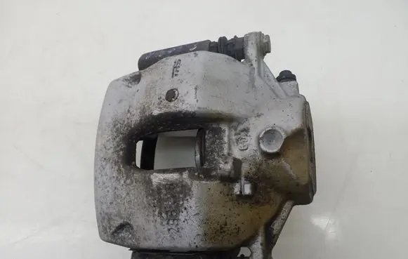 Mercedes-Benz C W204 Front brake caliper A2044212381