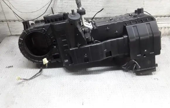 SsangYong Kyron Interior heater climate box assembly 6911009000