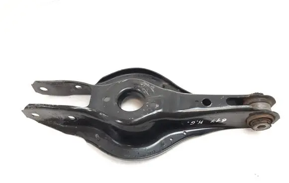 BMW 1 F20 F21 Rear control arm 6867540