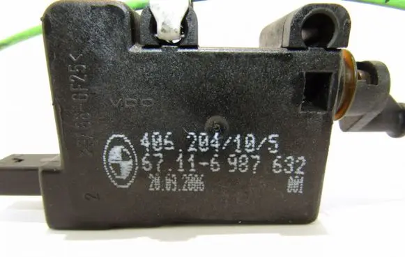 BMW 3 E90 E91 Central locking motor 6987632