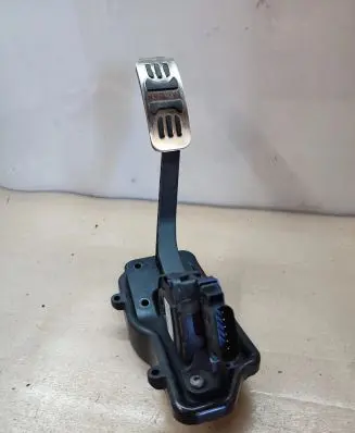 Jaguar XF X250 Accelerator throttle pedal 9X239F832BB