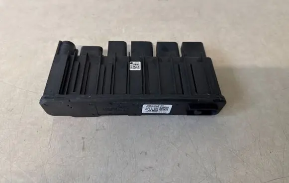 BMW 7 G11 G12 Power management control unit 8638551
