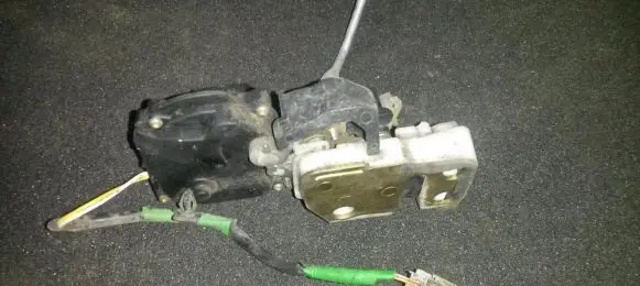 Renault Espace III Rear door lock Nenustatyta