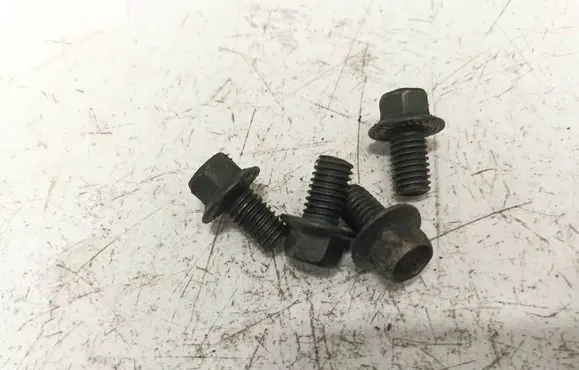 Ford Mondeo Mk III Nuts/bolts 