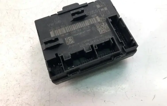 Volkswagen Golf VII Other control units/modules 5Q0959593D