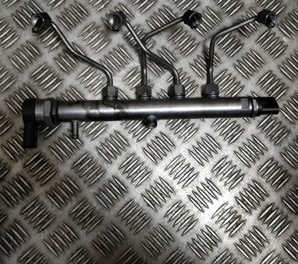 Mercedes-Benz E W213 Fuel main line pipe A6540700095