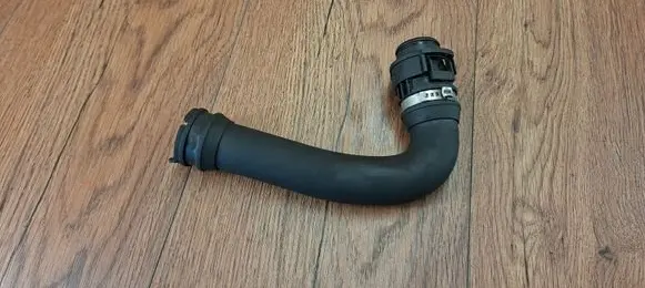 BMW 3 F30 F35 F31 Intercooler hose/pipe 13717810745