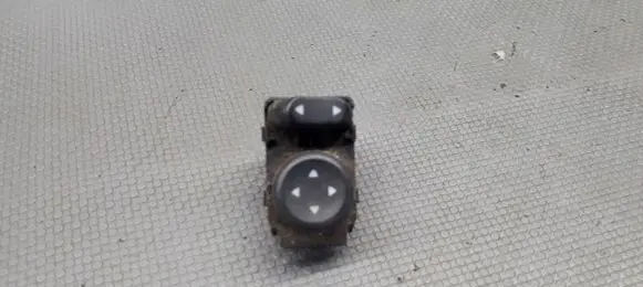 Alfa Romeo 156 Wing mirror switch
