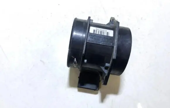 Volvo S40, V40 Mass air flow meter 30611533 5wk9624