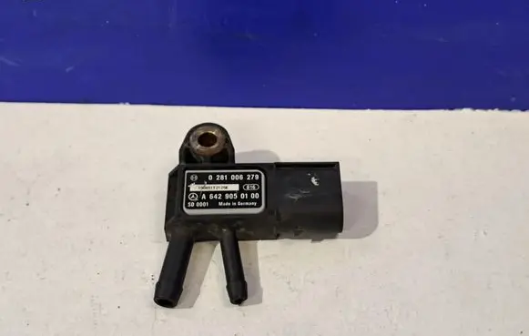 Mercedes-Benz CLS C218 X218 Exhaust gas pressure sensor 0281006279 A6429050100