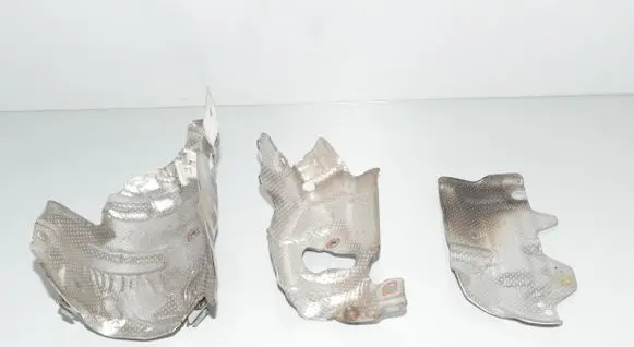 BMW 2 F46 Heat shield in engine bay 8585807 8585808