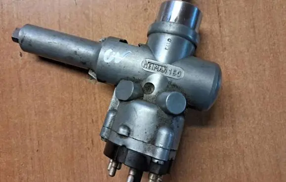 Mercedes-Benz SL R107 Ignition lock 0004626930