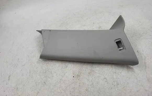 BMW 3 E90 E91 (C) pillar trim 7117475