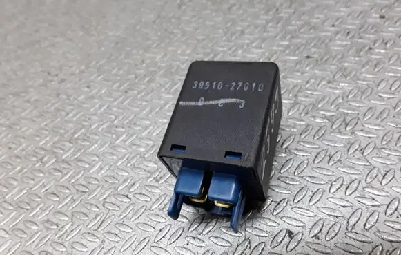 KIA Carens II Other relay 3951027010