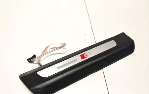 Audi Q7 4M Rear sill trim cover 4M0947417B 585144