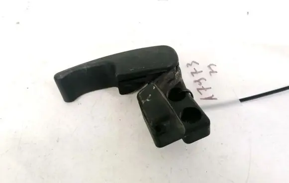 Audi A3 S3 8P Engine bonnet (hood) release handle 1H1823533