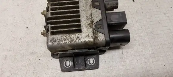 Volkswagen Transporter - Caravelle T5 Coolant fan relay 7H0959507 7H0916506B