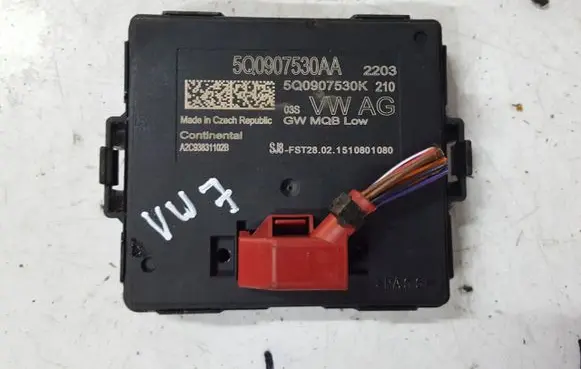 Volkswagen Golf VII Gateway control module 5Q0907530AA