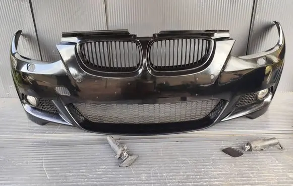 BMW 3 E92 E93 Front bumper BMWE93ZDERZAK