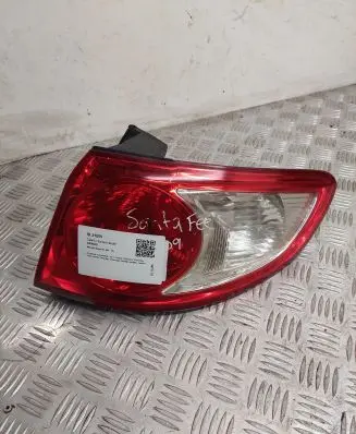 Hyundai Santa Fe Rear/tail lights 924022B000