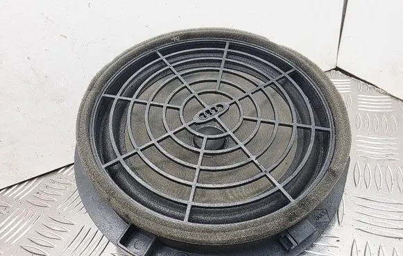 Audi A1 Front door speaker 8X0035415C