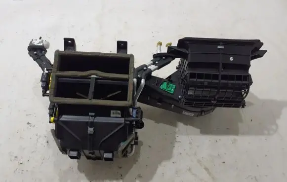 Ford Ranger Interior heater climate box assembly 20J301355