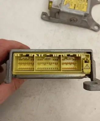 Toyota Avensis T250 Airbag control unit/module 8917005121 215767102