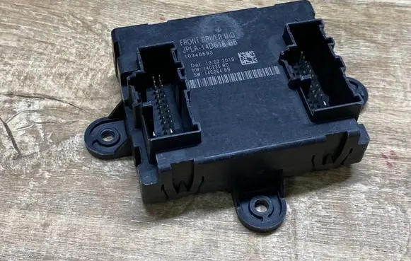 Land Rover Discovery Sport Door control unit/module JPLA14D618BB