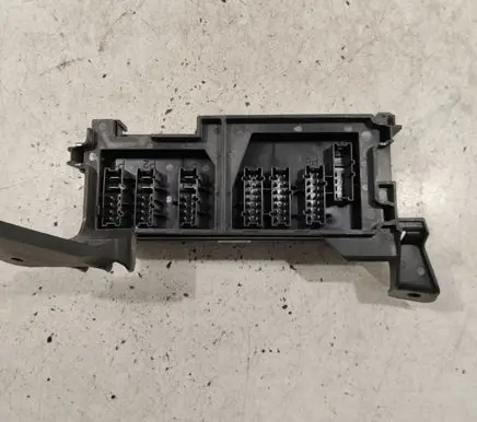Mercedes-Benz ML W164 Fuse module A1645400272 A1645451740