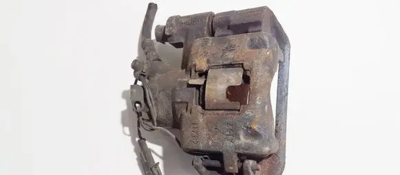 Fiat 500 Front brake caliper y04703