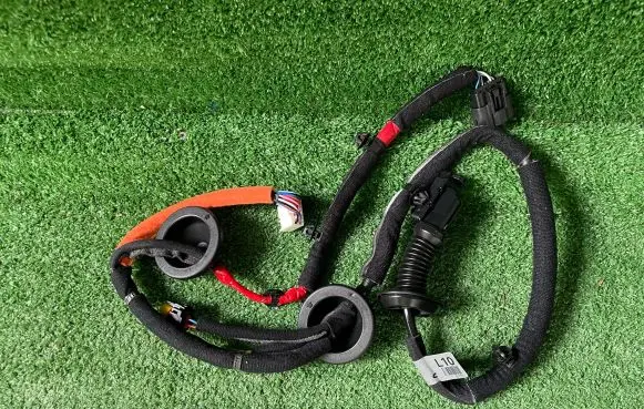 KIA Stinger Wiper trim