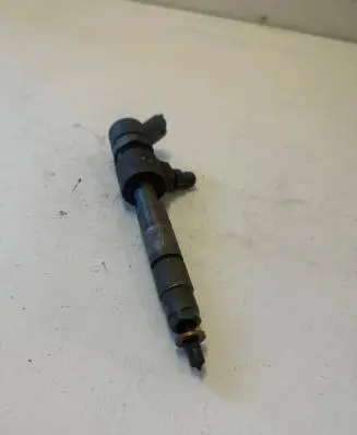 Opel Zafira B Fuel injector 0445110165
