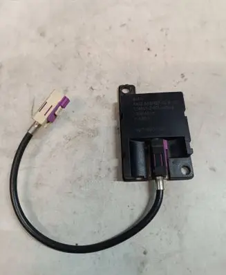 BMW 3 E46 Aerial antenna amplifier 8387422